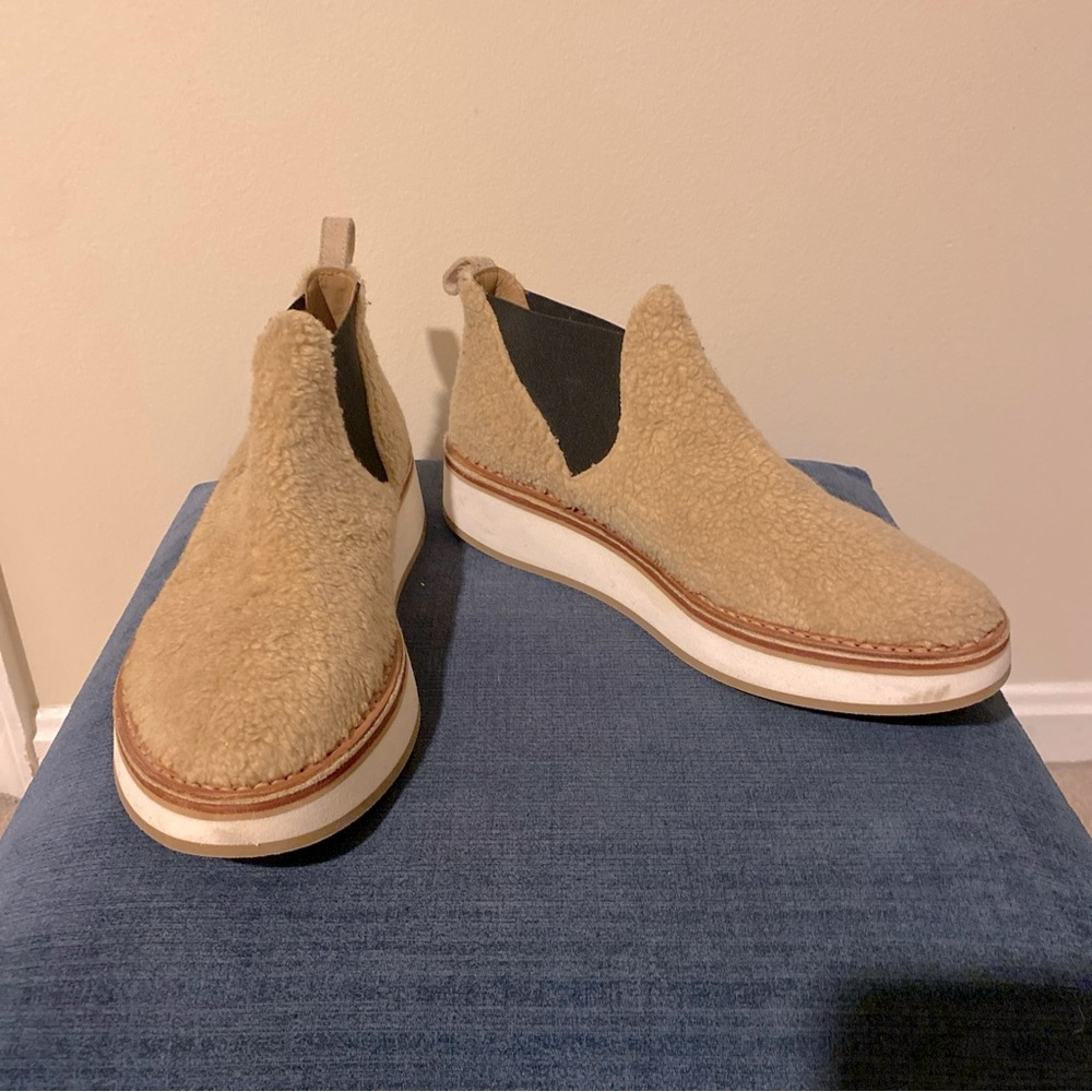 Flamingos tan sherpa fleece Alambra platform bootie size 40 made in Italy